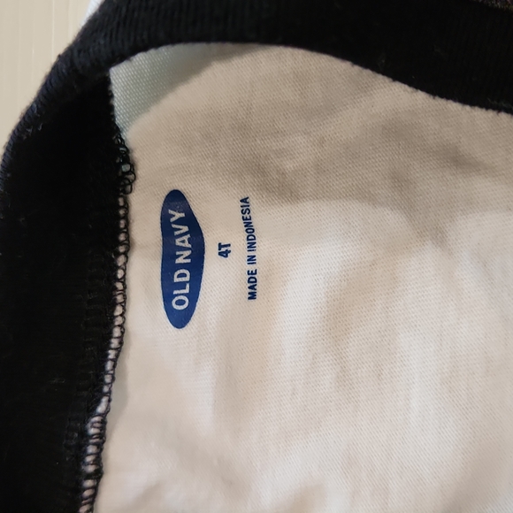 Old Navy Halloween Tee with Liftable Pumpkin Flap - Picture 4 of 5